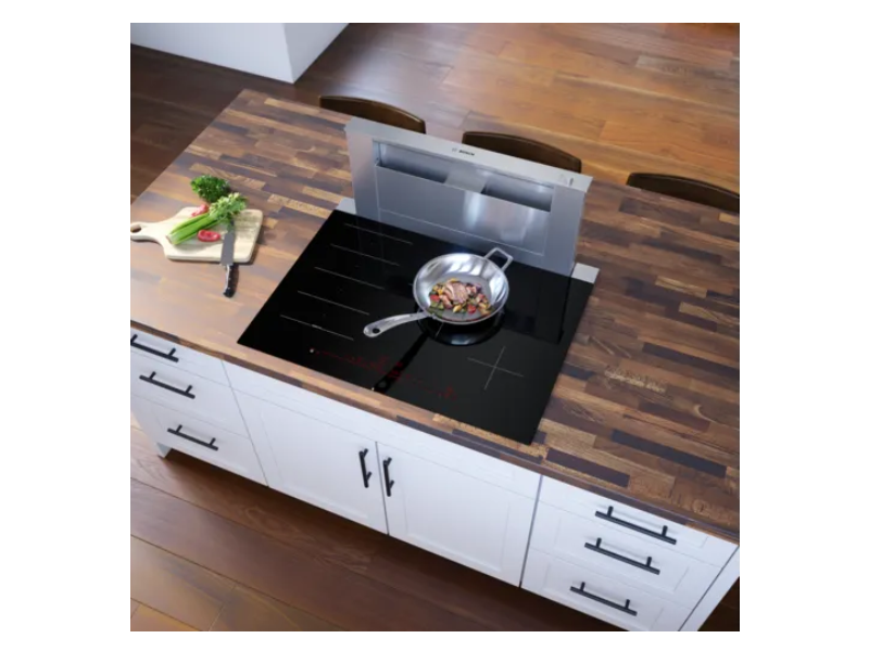 30" Bosch Benchmark Induction Cooktop in Black With  Surface Mount Without Frame - NITP060UC