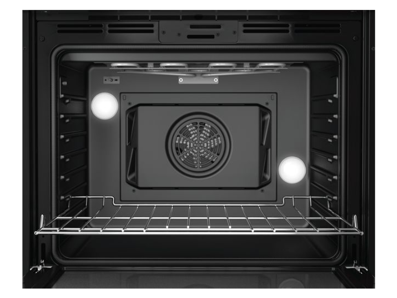 30" Bosch 4.6 Cu. Ft. 800 Series Single Wall Oven In Black Stainless Steel - HBL8443UC