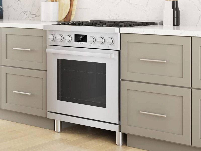 30" Bosch 800 Series Freestanding Gas Range With 5 Burners In Stainless Steel - HGS8055UC