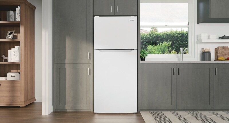 30" Frigidaire 18 Cu. Ft. Garage Ready Top Freezer Refrigerator - FFHT1814YW