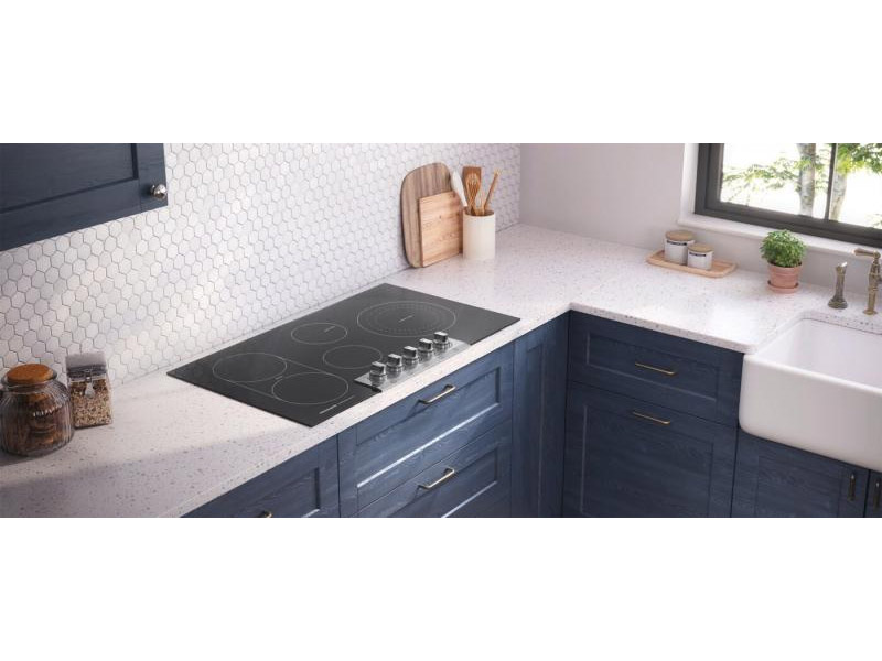 36" Frigidaire Professional 5 Burner Electric Cooktop - PCCE3680AF