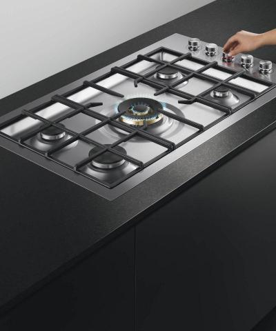 36" Fisher & paykel Gas on Steel Cooktop  5 Burner, Flush Fit (LPG) - CG365DLPRX2 N