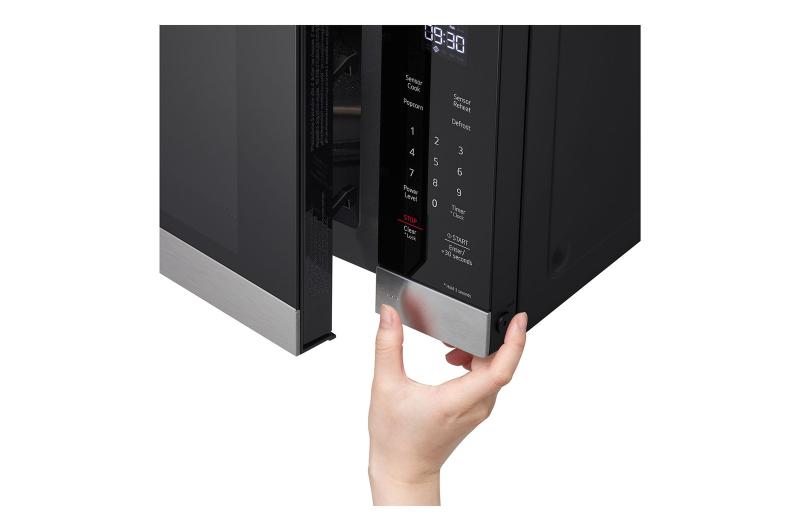 LG 0.9 Cu. ft. NeoChef Countertop Microwave with Smart Inverter - MSER0990S