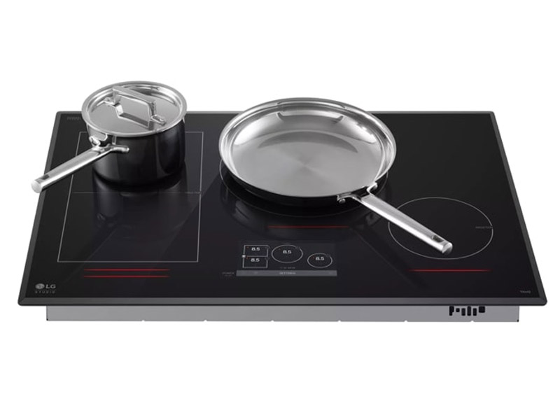 LG STUDIO 30" Induction Cooktop with 4 Burners and Flexible Cooking Zone - CBIS3018BE