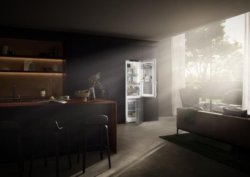 24" Liebherr Fridge-Freezer with BioFresh Professional and NoFrost - SCB5790IM