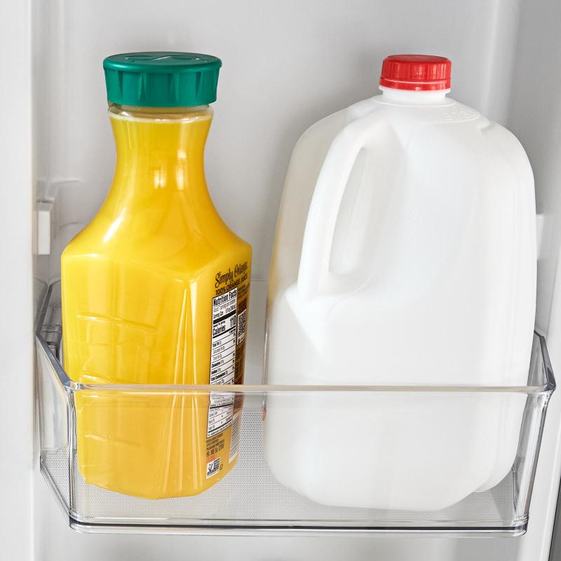 30" Whirlpool 19 Cu. Ft. Top Freezer Refrigerator - WRTX5419SW