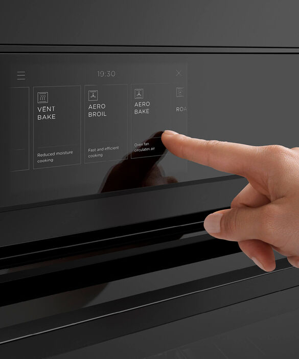 30" Fisher & Paykel Built-In Electric Single Wall Oven with 4.1 Capacity - OB30SDPTB1