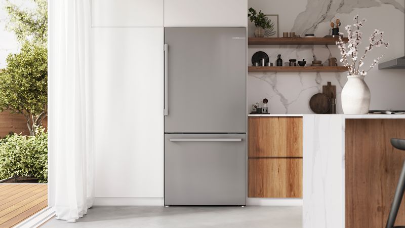 33" Bosch 100 Series Counter-Depth Freestanding Bottom Freezer Refrigerator - B33CM10SNS