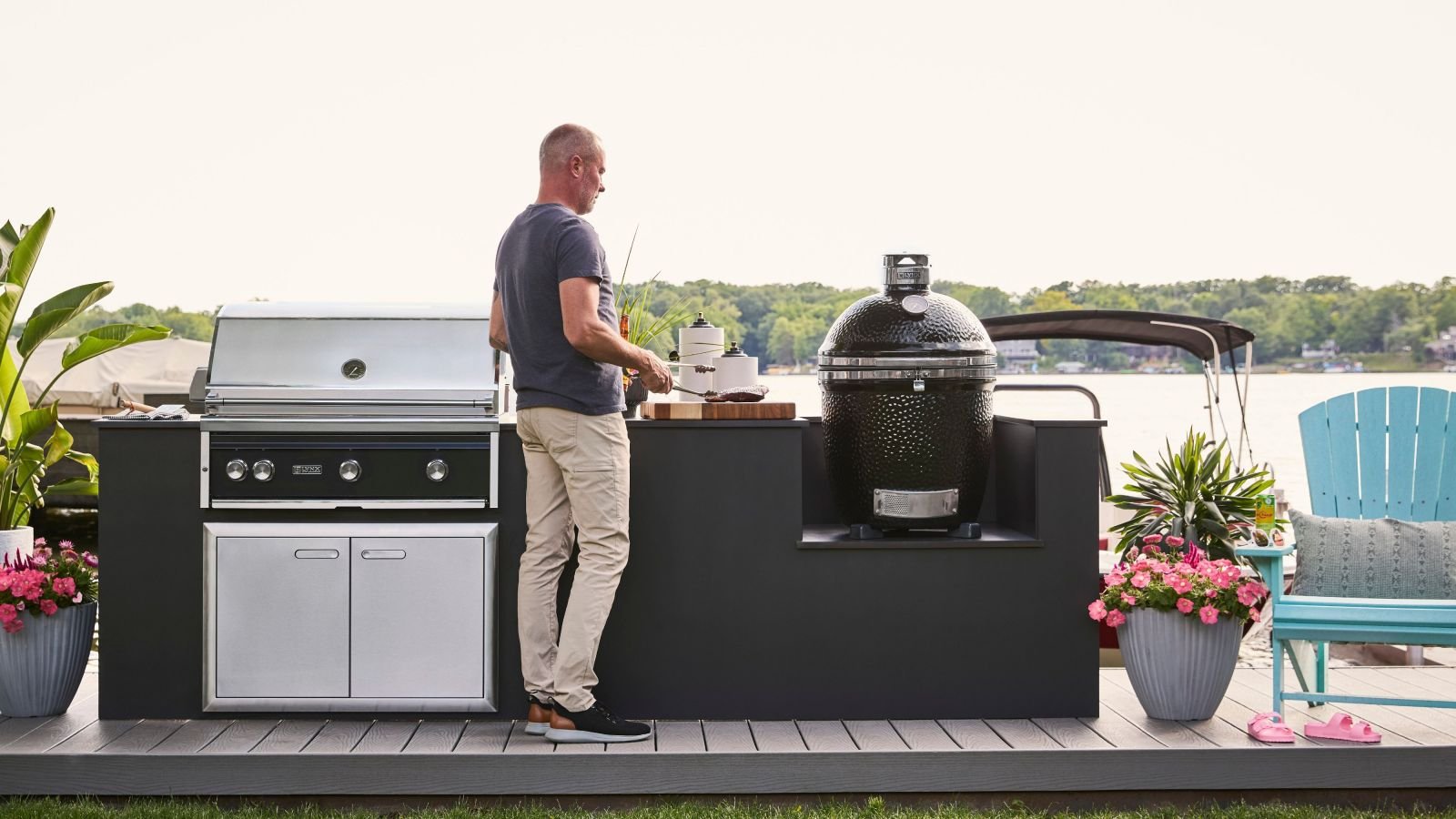 18" Lynx Kamado Ceramic Charcoal Grill With Rotisserie - LCGRBK