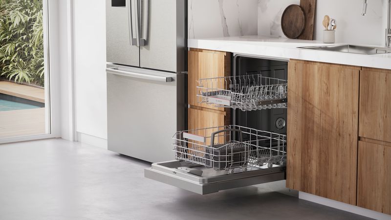 24" Bosch 100 Series Dishwasher in Stainless steel - SHE41D75UC