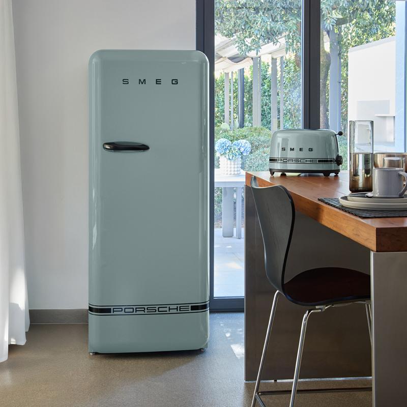 24" SMEG Freestanding One Door Refrigerator - FAB28URDPSG6