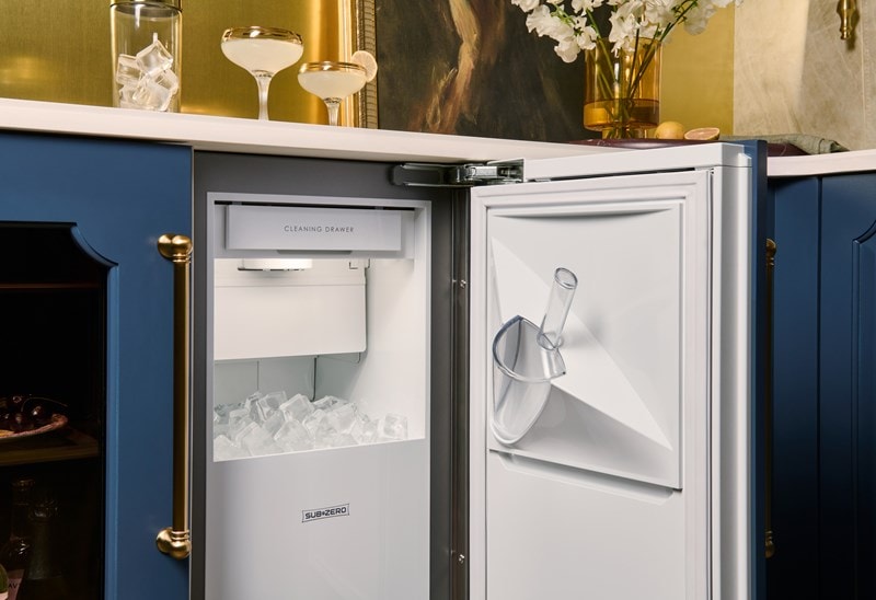 15" SubZero Designer Undercounter Ice Maker with Pump in Panel Ready - DEU1550IP/L