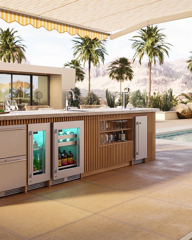 15" Perlick G5 Luxe Beverage Center Solid Door - G5BC15SL