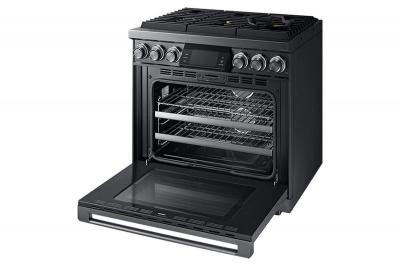 36" Dacor 5.4 Cu. Ft. Freestanding  Pro Gas Range - DOP36M96GLM