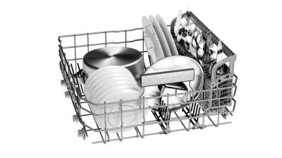 24" Bosch Benchmark Dishwasher - BURLINGTON SHOWROOM MODEL