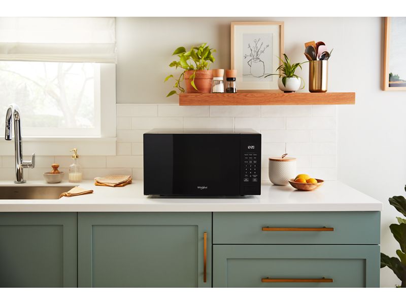 22" Whirlpool 1.6 Cu. Ft. Sensor Cooking Microwave - YWMCS7022RB