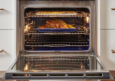 30" Wolf 5.1 Cu. Ft. M Series Contemporary Built-In Single Oven - SO3050CM/B