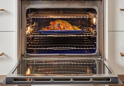 30" Wolf 5.1 Cu. Ft. M Series Contemporary Built-In Single Oven - SO3050CM/B