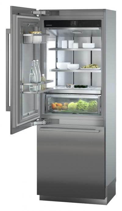 30" Liebherr 14.5 Cu. Ft. Combined Refrigerator-Rreezer with BioFresh and NoFrost  - MCB3051