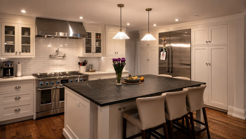 Warm Transitional Kitchen